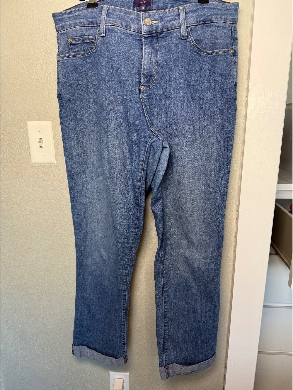 NYDJ Women's Boyfriend Cuffed Straight Leg Jeans Size 12 Light Blue Denim